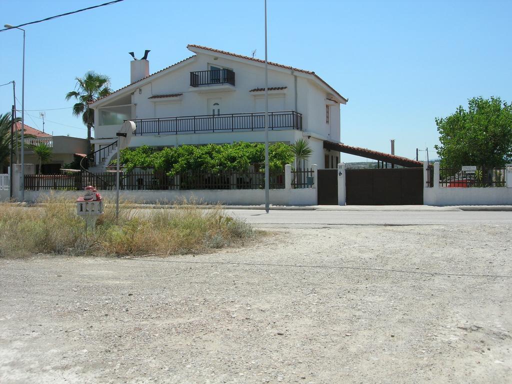 Apartment Next To The Sea In Poseidonia Posidhonía Dış mekan fotoğraf